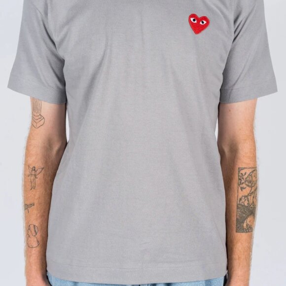 COMME DES GARCONS PLAY TSHIRT RED HEART GREY - Picture 3 of 8